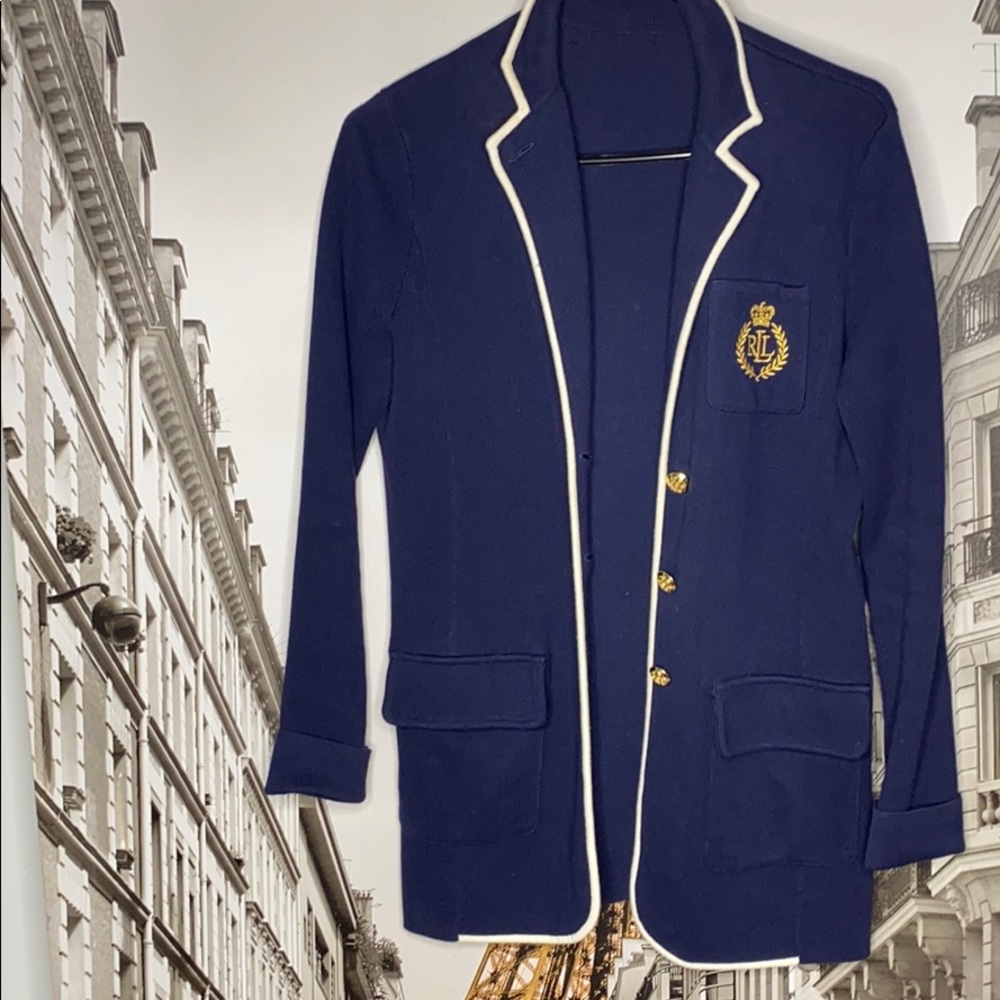 Blazer with crest and gold detailing